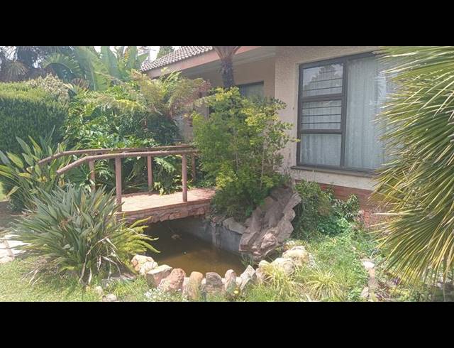 3 BEDROOM HOUSE FOR SALE IN EVANS PARK